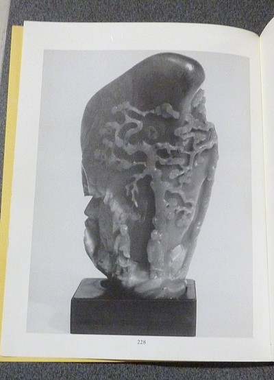 Un' Importante Collezione Privata di Giade, Pietre dure ed Avori Orientali. Parte I. Christie's Roma, 13 novembre 1973
