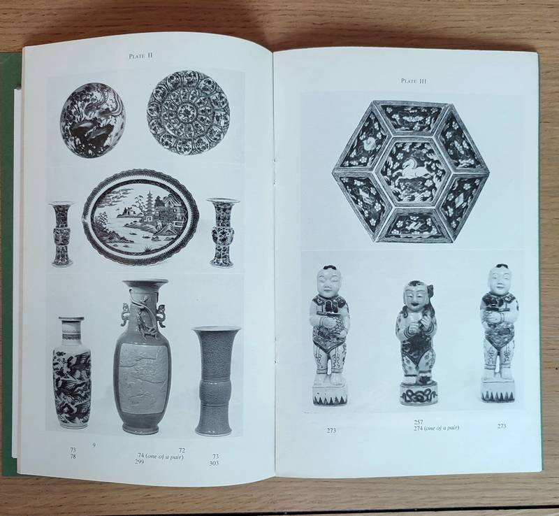 Sotheby and Co. Catalogue of chinese transitional and ch'ing porcelain also works of art and snuffbottles. 16 july 1974