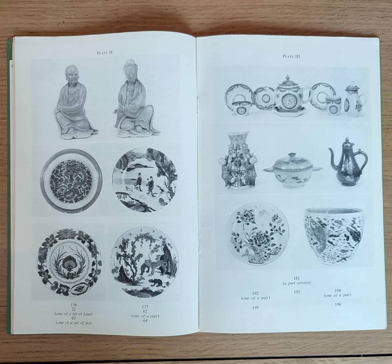 Sotheby and Co. Catalogue of chinese works, snuffbottles and ch'ing porcelain. 9 april 1974