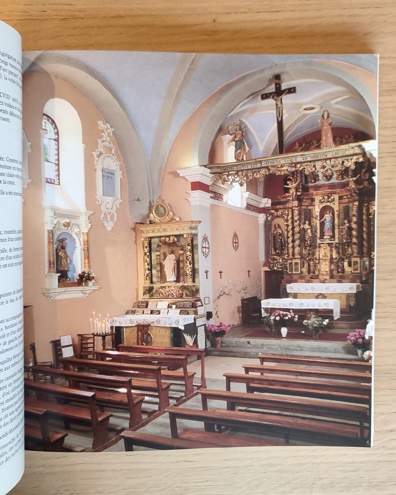 Un art retrouvé (3 volumes) Églises et chapelles baroques, richesses de la Haute-Savoie. Tome I : Voies d'approche. Tome II : Le Faucigny. Tome III : Chablais et Genevois