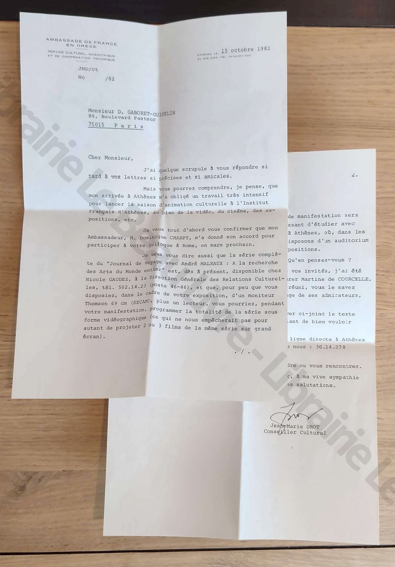 Deux lettres tapuscrites signée de Jean-Marie Drot en date 21 août 1982 et 15 octobre 1982, suivi d'un texte tapuscrit de 2 feuilles A4 « Une métaphysique de l'art »