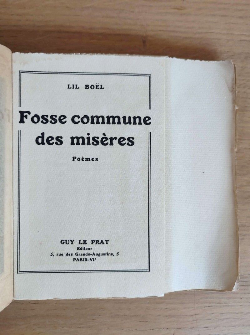 Fosse commune des misères. Poèmes