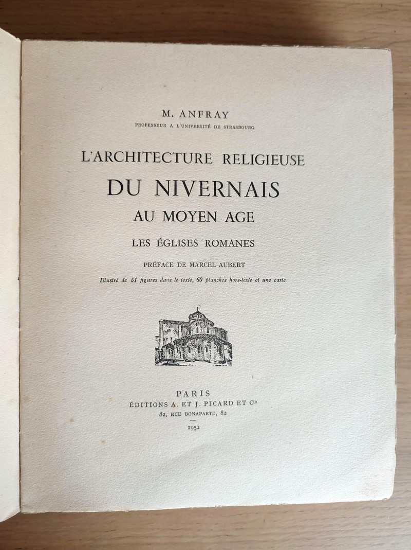 L'architecture religieuse du Nivernais au Moyen-âge. Les églises romanes