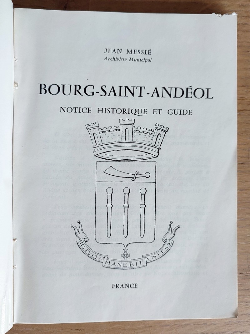 Bourg-Saint-Andéol, notice historique et guide